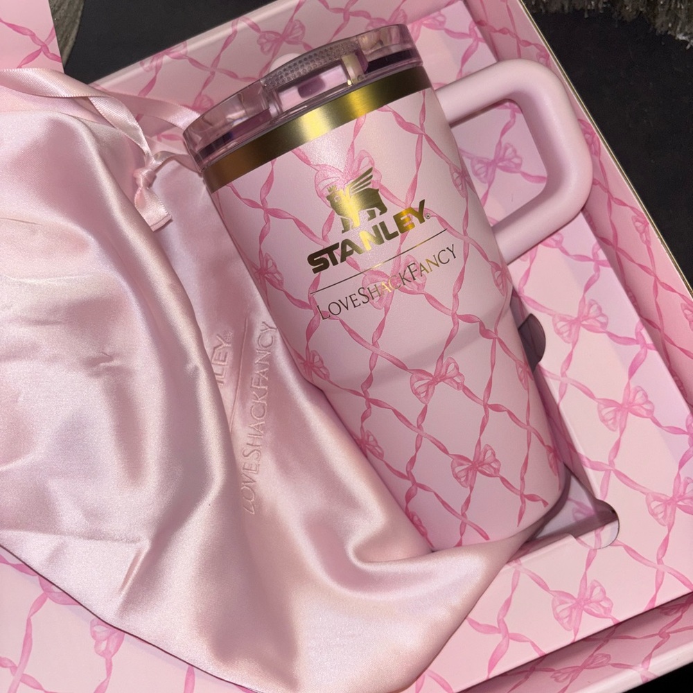 20oz Stanley Loveshackfancy baby bow pink peppermint Stanley protour holiday cup